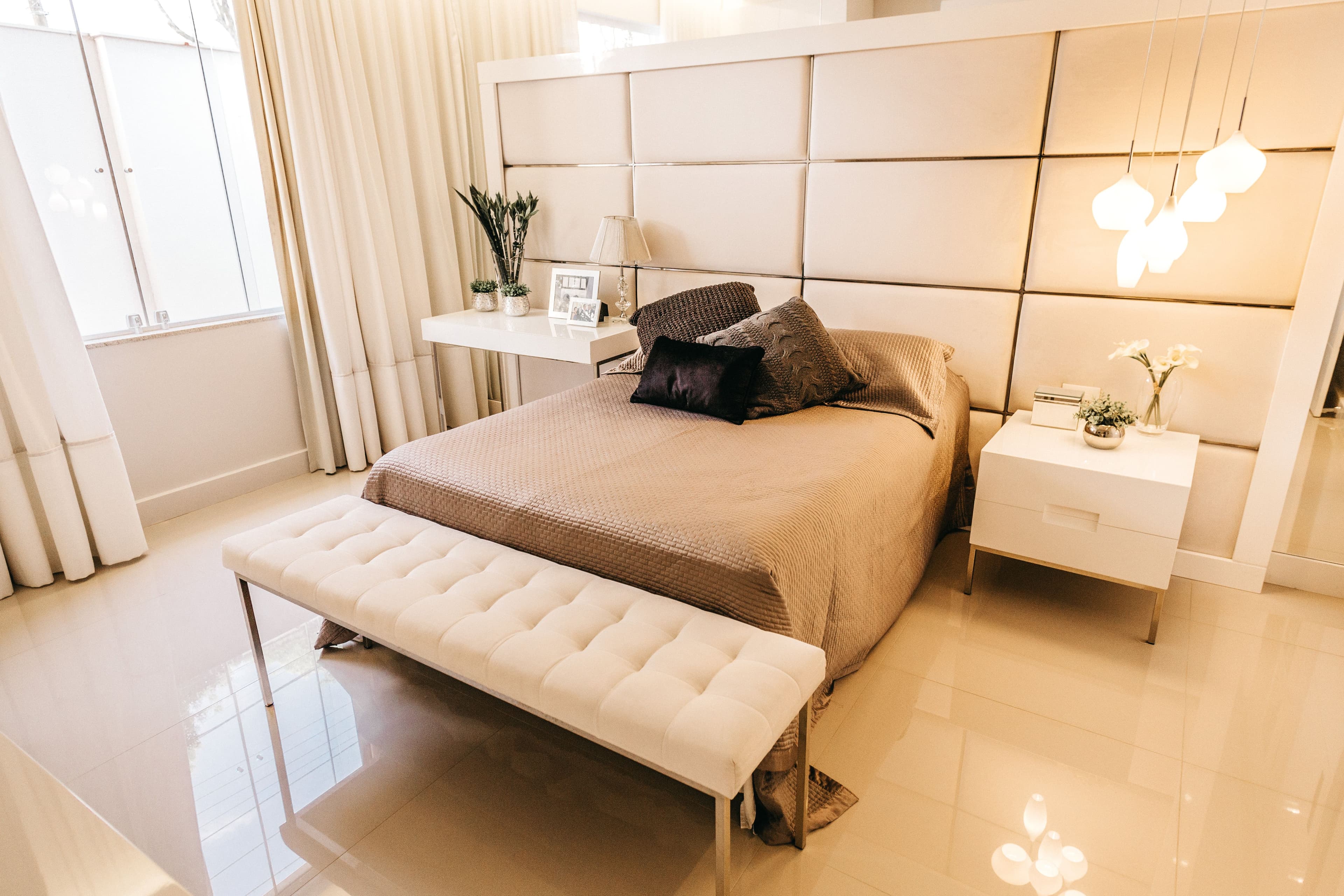 Ayla Bed